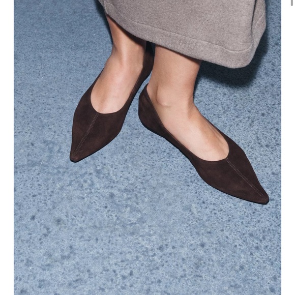 Zara Shoes - Zara Suede Pointed Ballet Flats